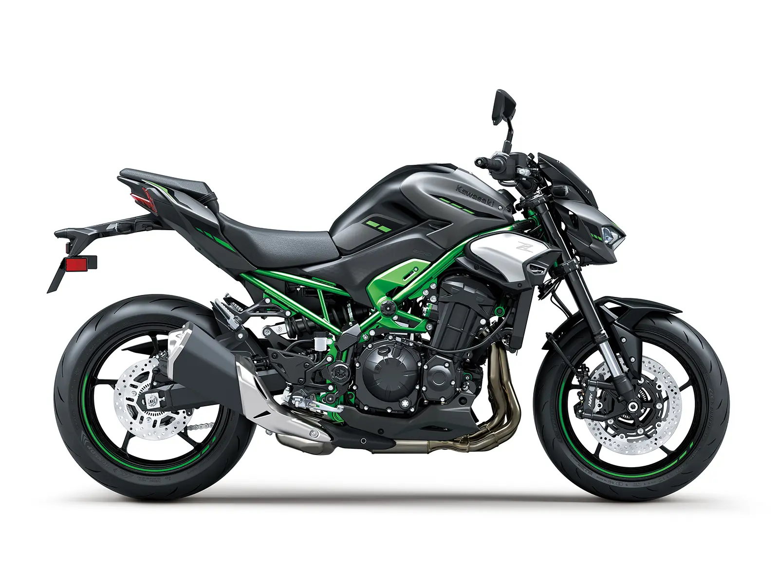 2025 Z900 studio image
