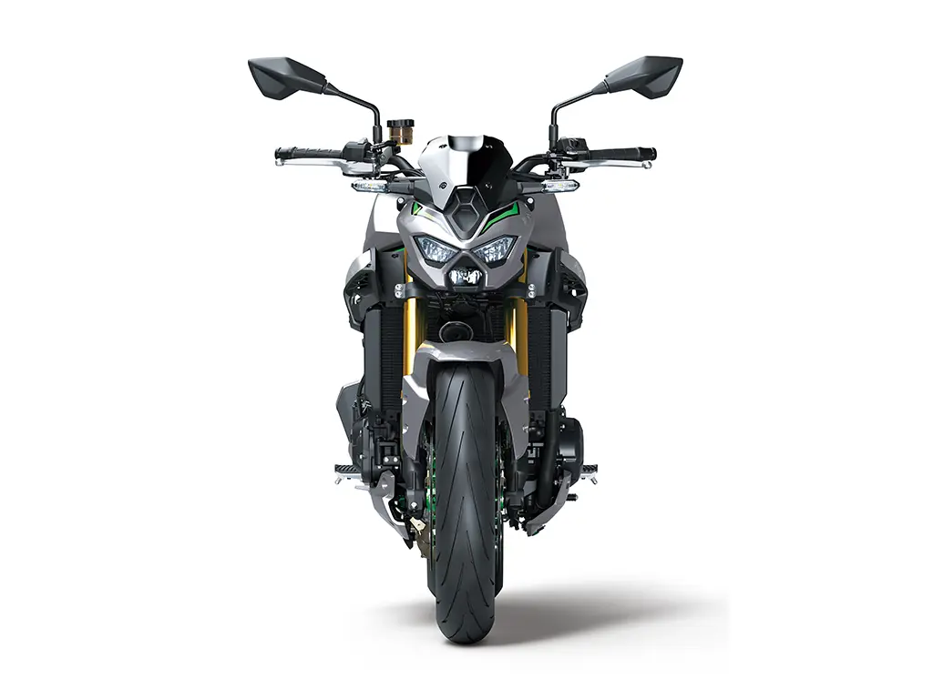 Compact LED Headlights and Sharp, Compact Front En