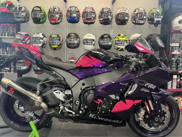 KAWASAKI ZX10RR 40TH ANNIVERSARY EDITION 1 OF 40 LOW RATE FINANCE