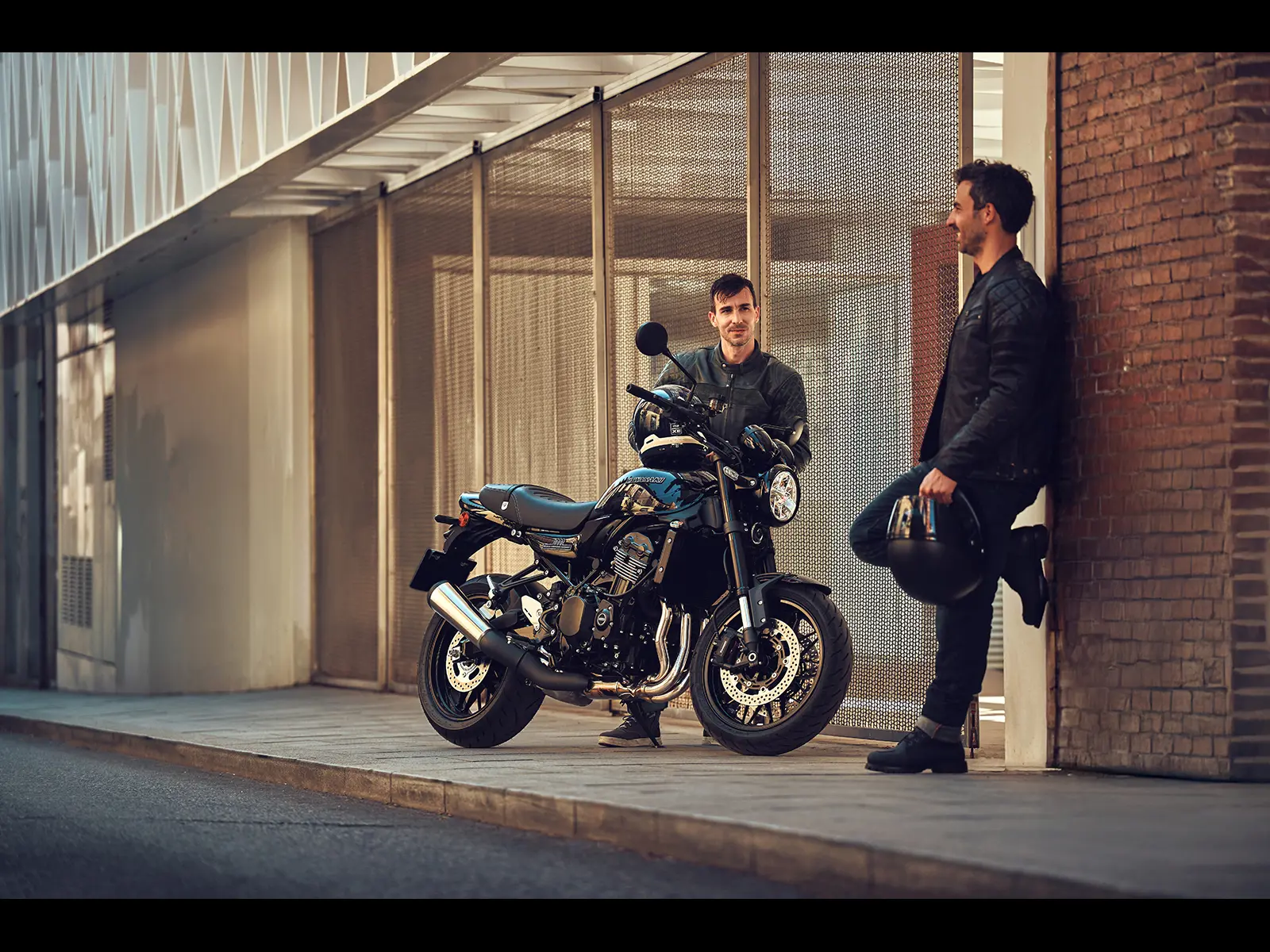 2026 Z900RS lifestyle image