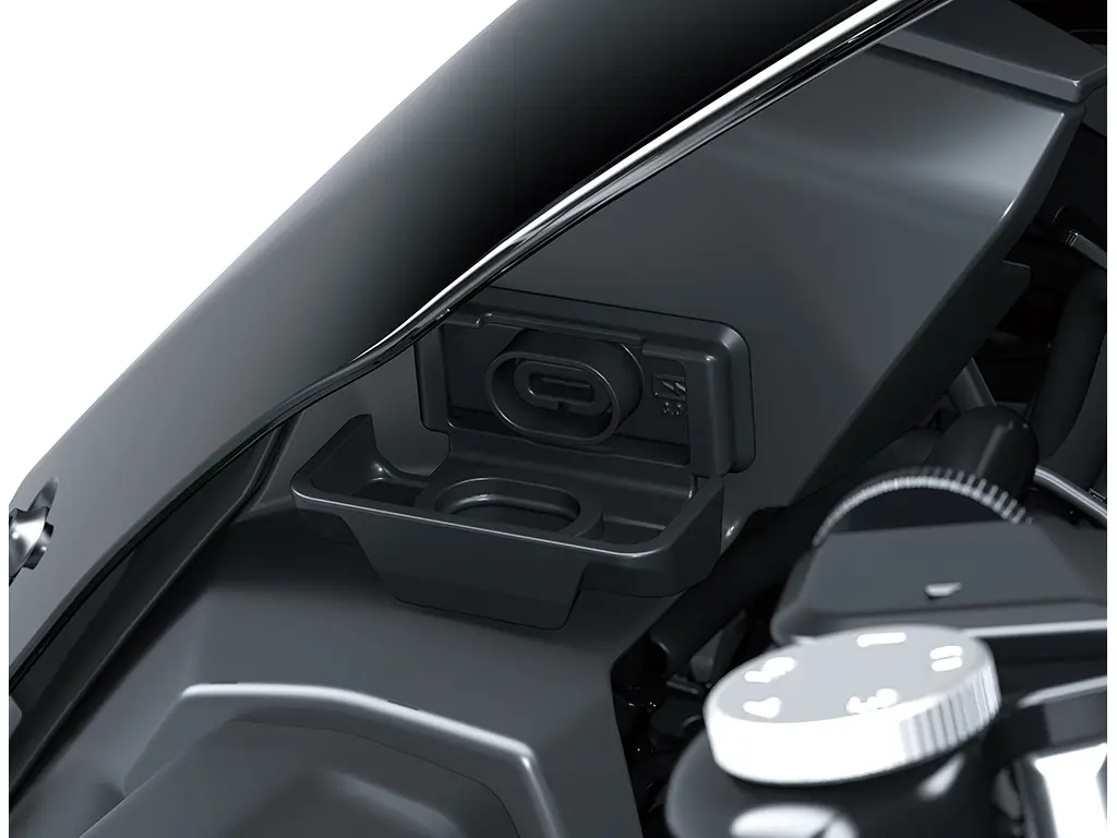 Front cowl-mounted USB-C outlet
