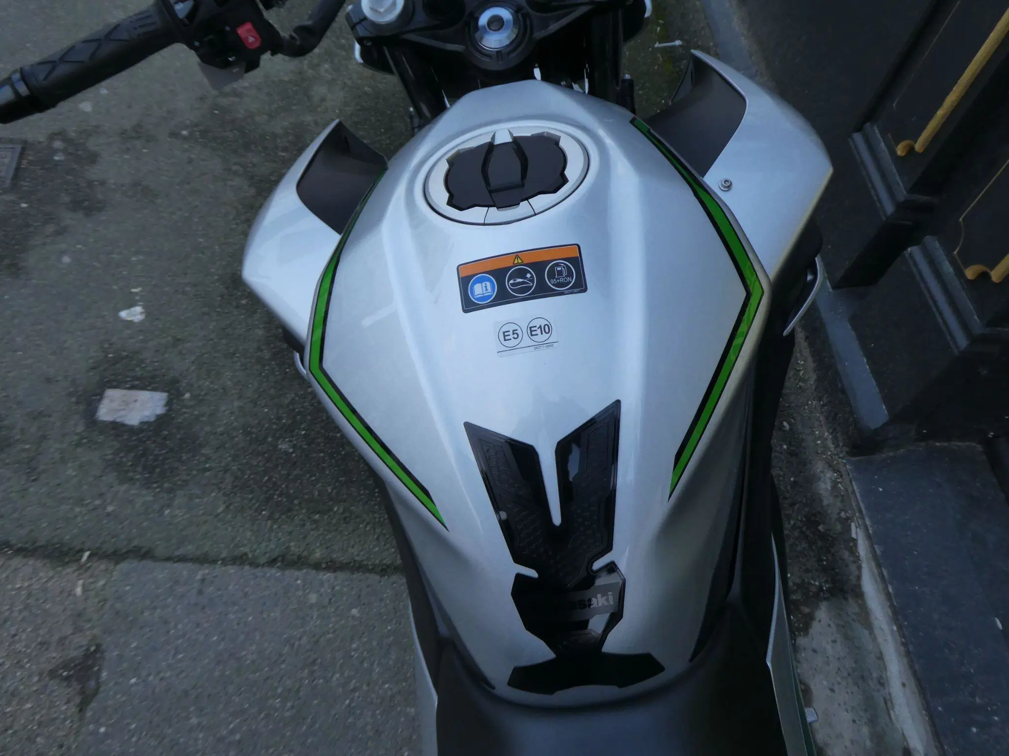 IMAGES