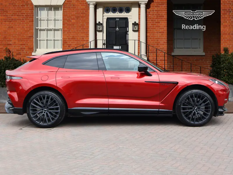 2023 Aston Martin DBX 4.0 V8 707