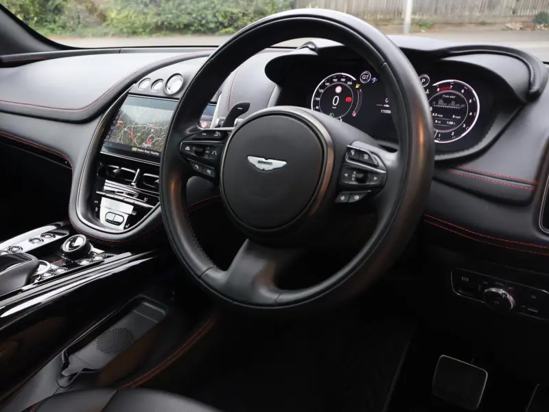 2023 Aston Martin DBX 4.0 V8 707