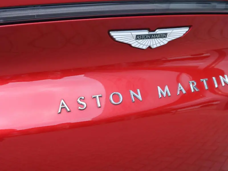 2023 Aston Martin DBX 4.0 V8 707