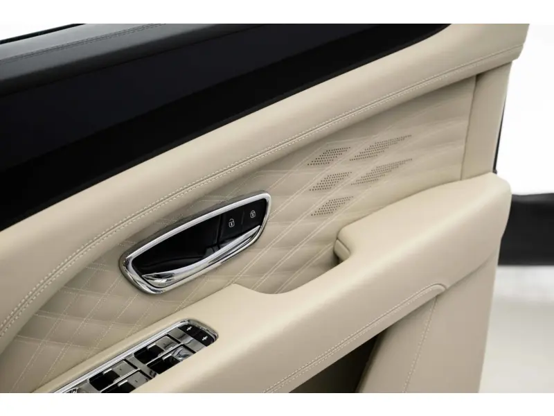 2026 Bentley Bentayga 4.0 V8 Atelier