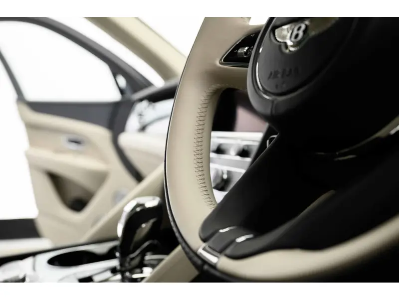 2026 Bentley Bentayga 4.0 V8 Atelier