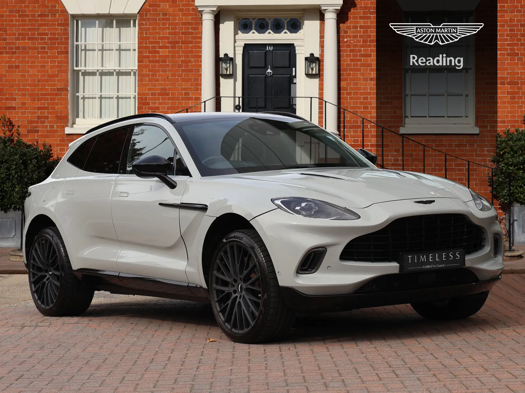 2024 Aston Martin DBX