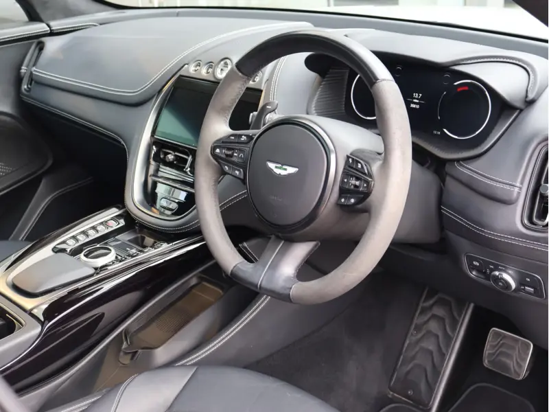2024 Aston Martin DBX 4.0 V8