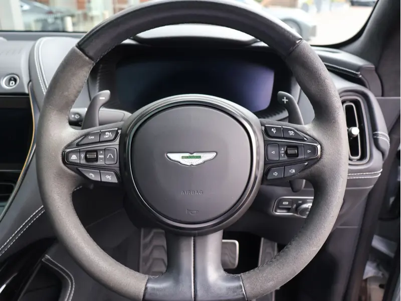 2024 Aston Martin DBX 4.0 V8