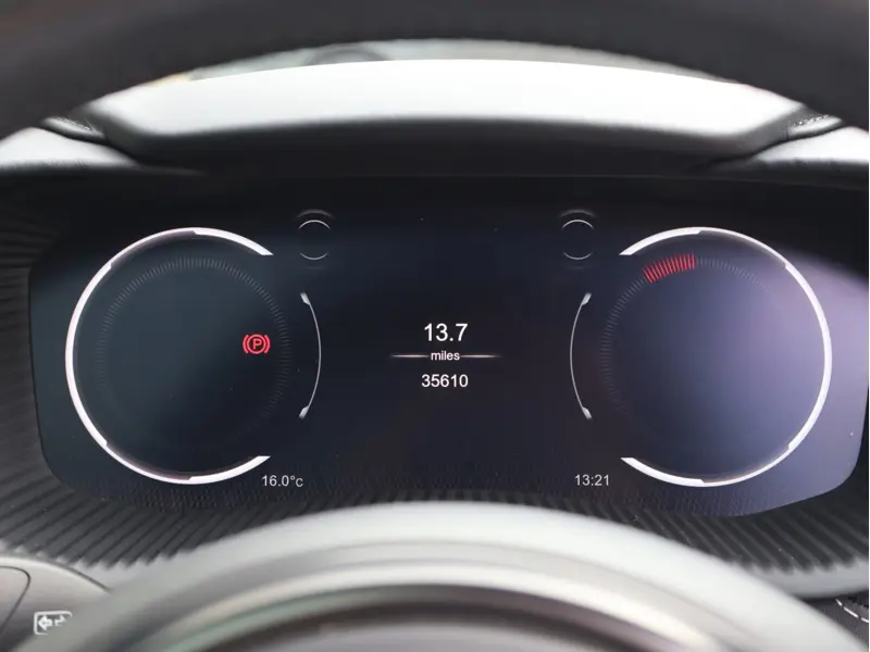 2024 Aston Martin DBX 4.0 V8