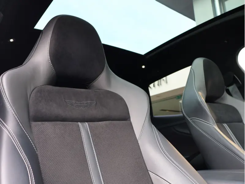 2024 Aston Martin DBX 4.0 V8