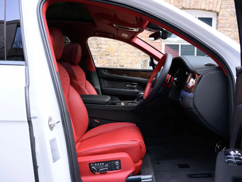 2026 Bentley Bentayga 4.0 V8 Mulliner EWB LWB
