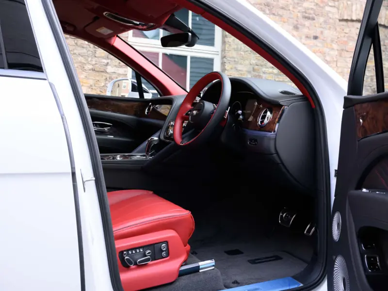 2026 Bentley Bentayga 4.0 V8 Mulliner EWB LWB
