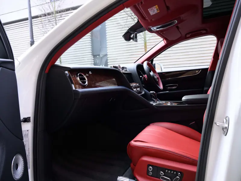 2026 Bentley Bentayga 4.0 V8 Mulliner EWB LWB