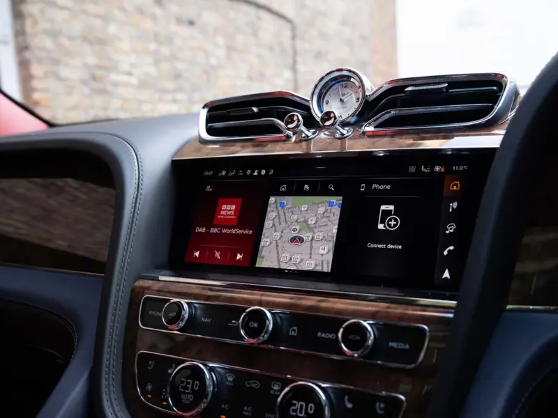 2026 Bentley Bentayga 4.0 V8 Mulliner EWB LWB