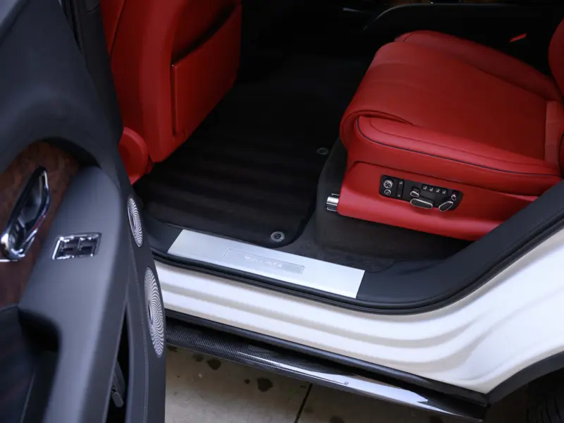 2026 Bentley Bentayga 4.0 V8 Mulliner EWB LWB
