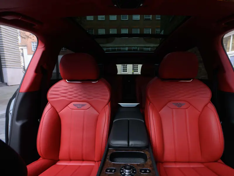 2026 Bentley Bentayga 4.0 V8 Mulliner EWB LWB