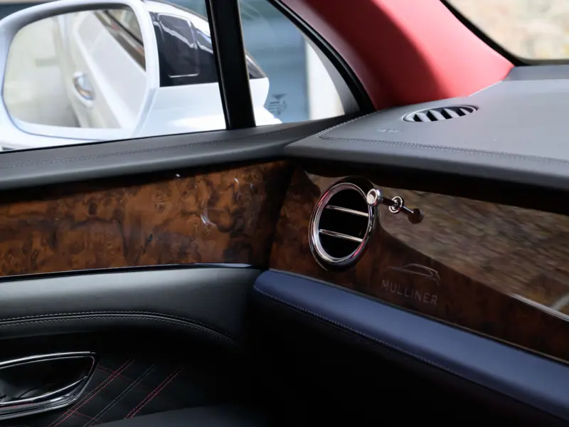 2026 Bentley Bentayga 4.0 V8 Mulliner EWB LWB