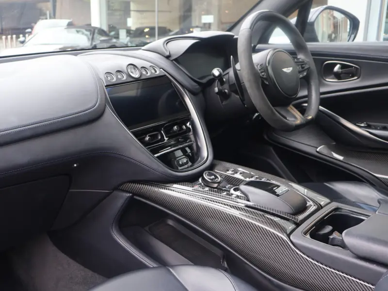 2023 Aston Martin DBX 4.0 V8 707