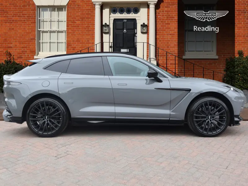 2023 Aston Martin DBX 4.0 V8 707