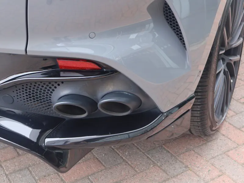 2023 Aston Martin DBX 4.0 V8 707