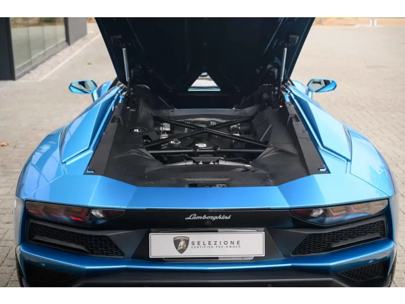 2018 Lamborghini Aventador 6.5 V12 LP 740-4 S
