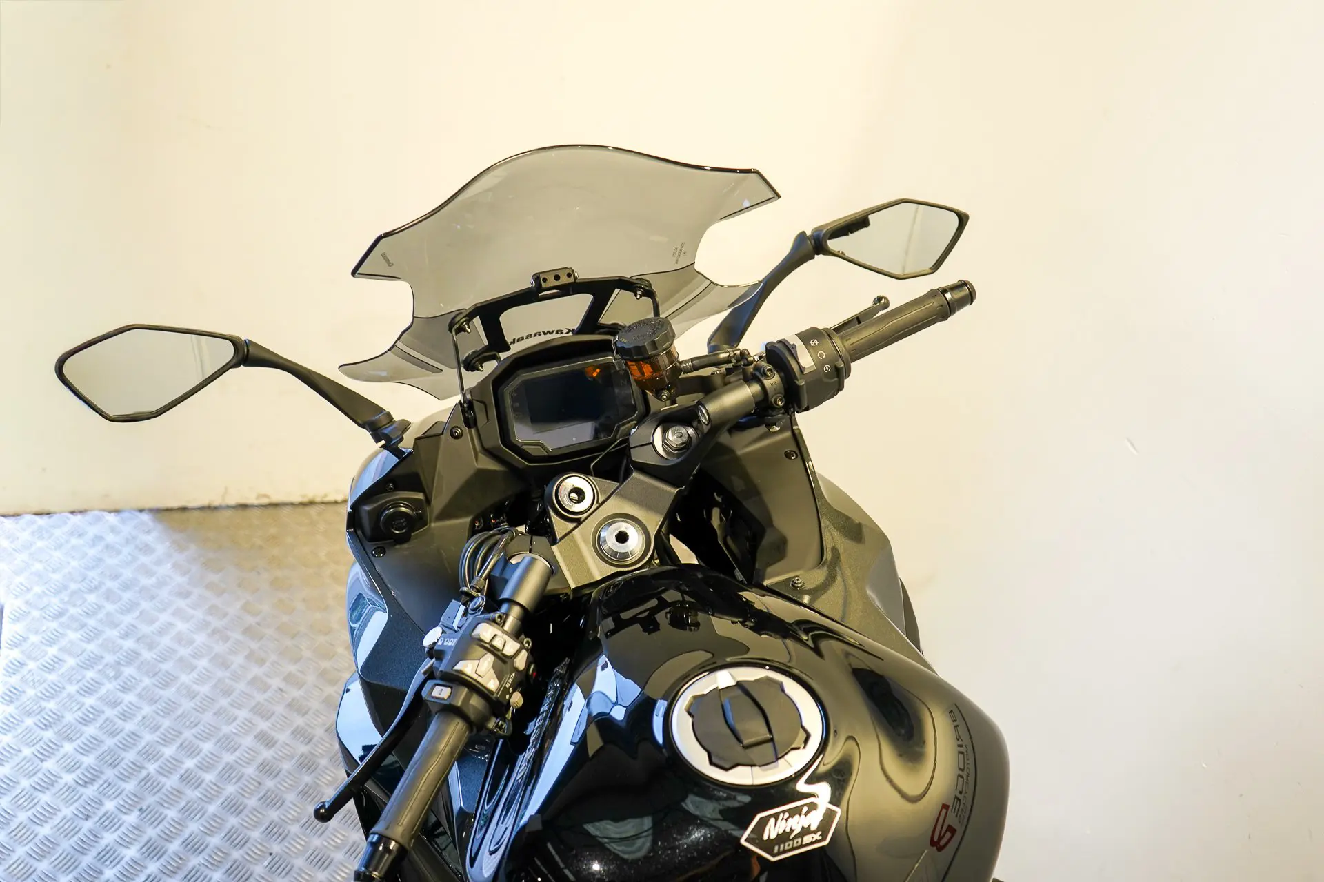 IMAGES