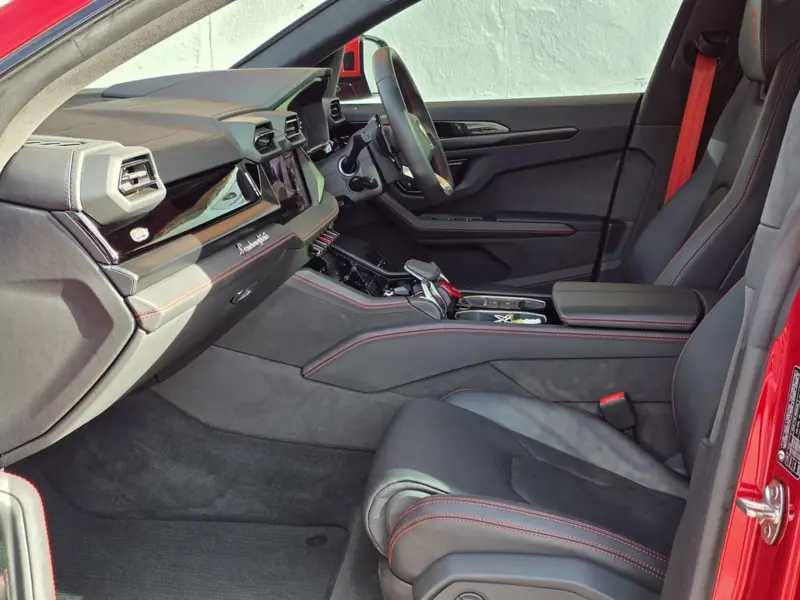 2025 Lamborghini Urus 4.0 V8 BiTurbo SE