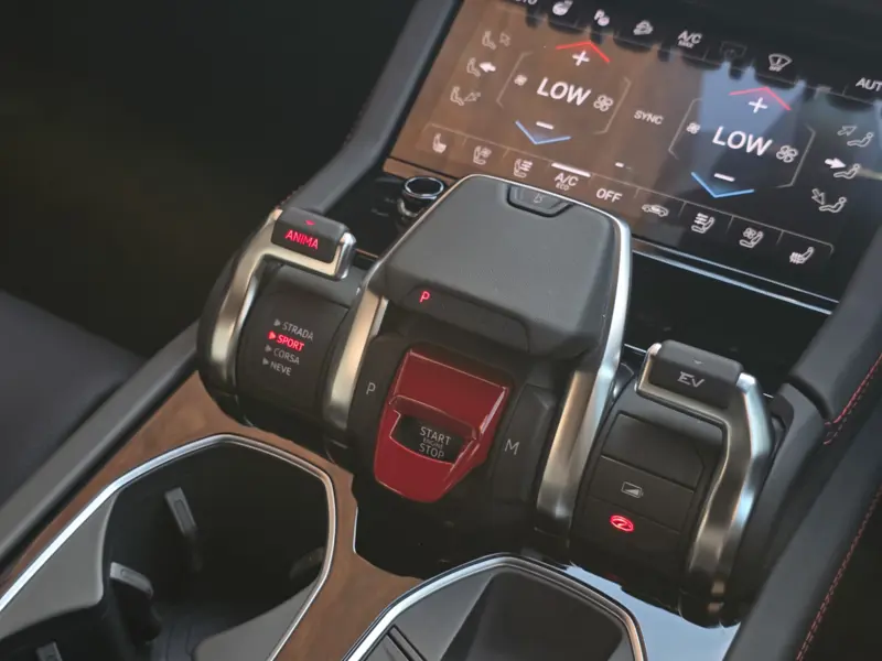 2025 Lamborghini Urus 4.0 V8 BiTurbo SE