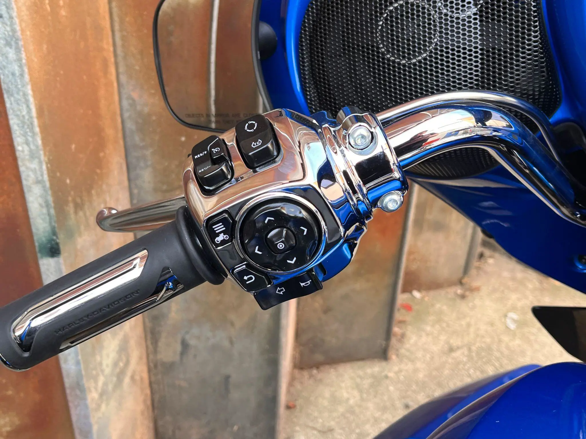 IMAGES