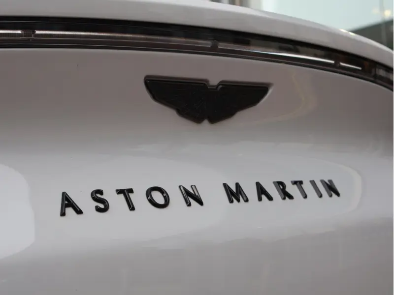2024 Aston Martin DBX 4.0 V8