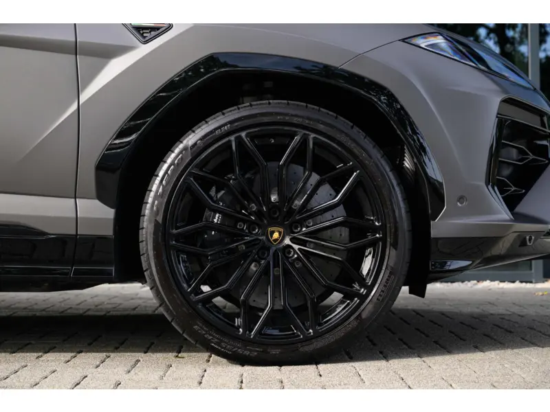 2025 Lamborghini Urus 4.0 V8 BiTurbo SE