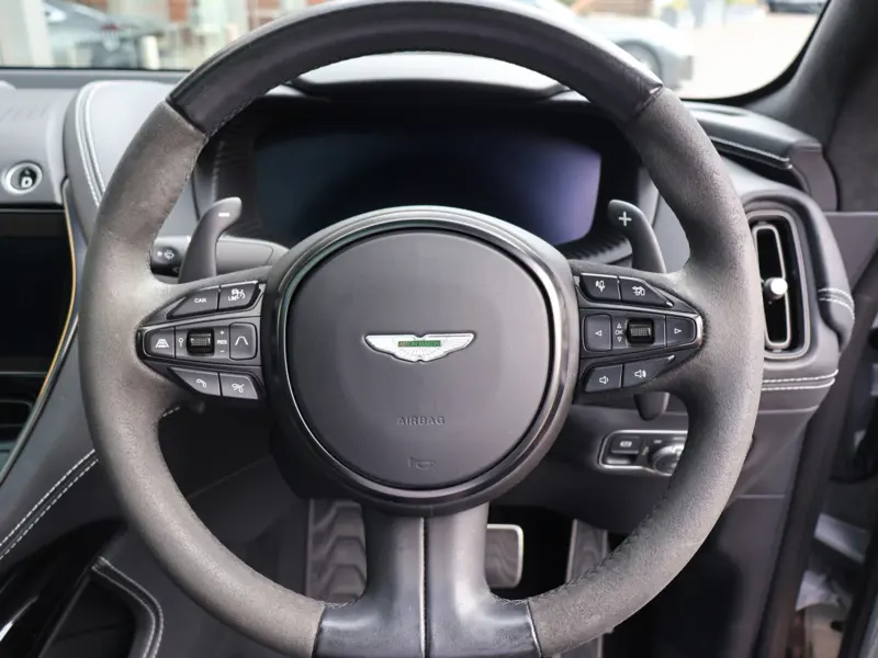 2024 Aston Martin DBX 4.0 V8