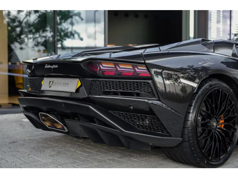 2018 Lamborghini Aventador 6.5 S Roadster LP 740-4 S