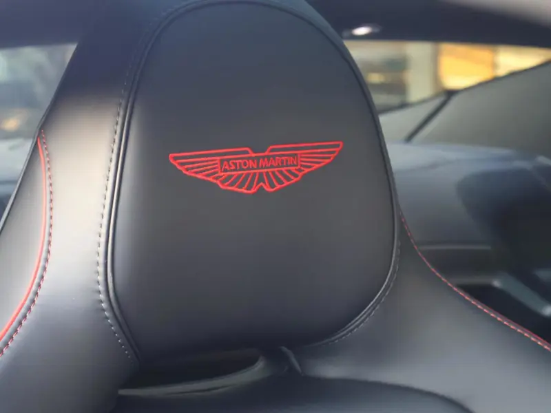 2025 Aston Martin Vanquish 5.2 V12 BiTurbo STD