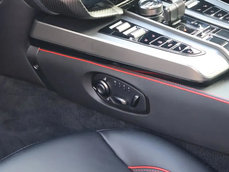 2025 Aston Martin Vanquish 5.2 V12 BiTurbo STD
