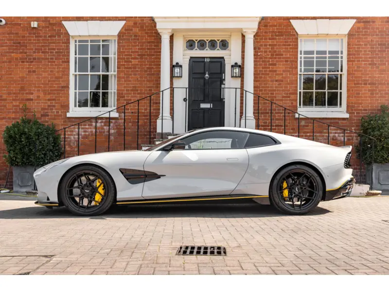 2025 Aston Martin Vanquish 5.2 V12 BiTurbo
