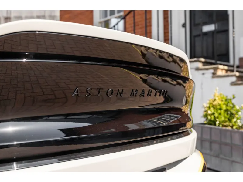 2025 Aston Martin Vanquish 5.2 V12 BiTurbo