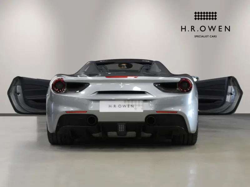 2017 Ferrari 488 3.9 T V8