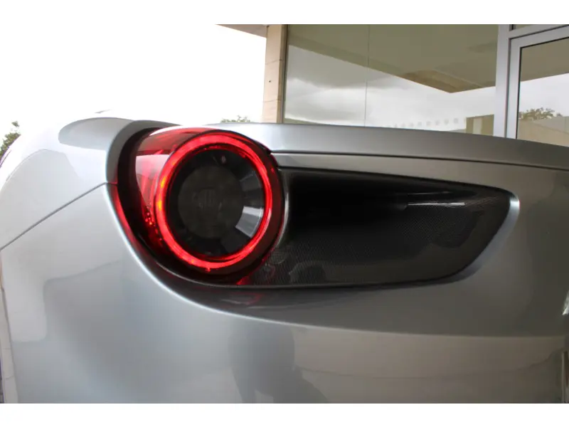 2017 Ferrari 488 3.9 T V8