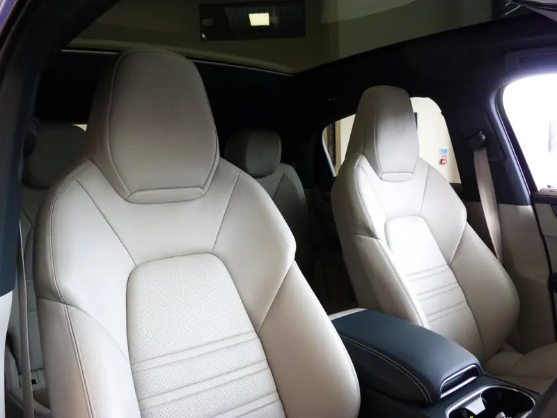 2023 Porsche Cayenne V6
