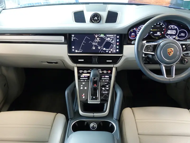 2023 Porsche Cayenne V6