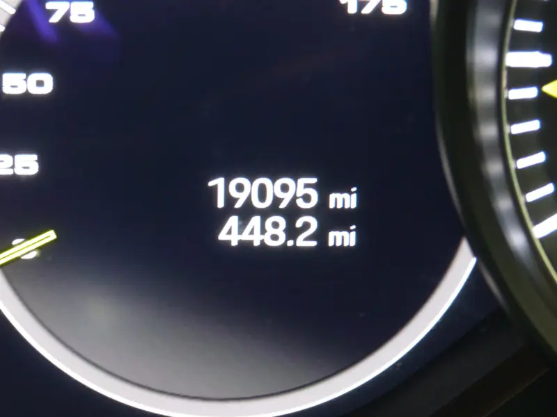 2023 Porsche Cayenne V6