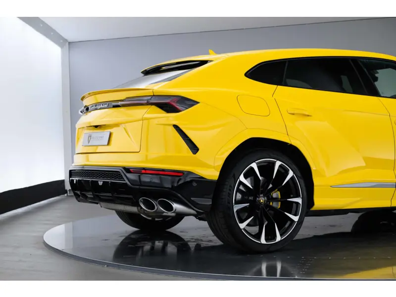 2022 Lamborghini Urus 4.0 V8 BiTurbo V8