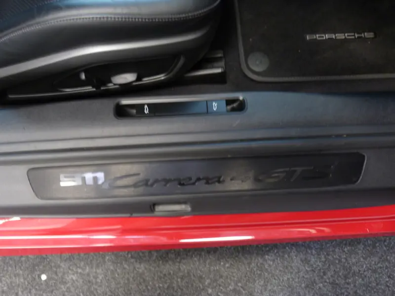2023 Porsche 911 3.0 T 992 Carrera 4 GTS